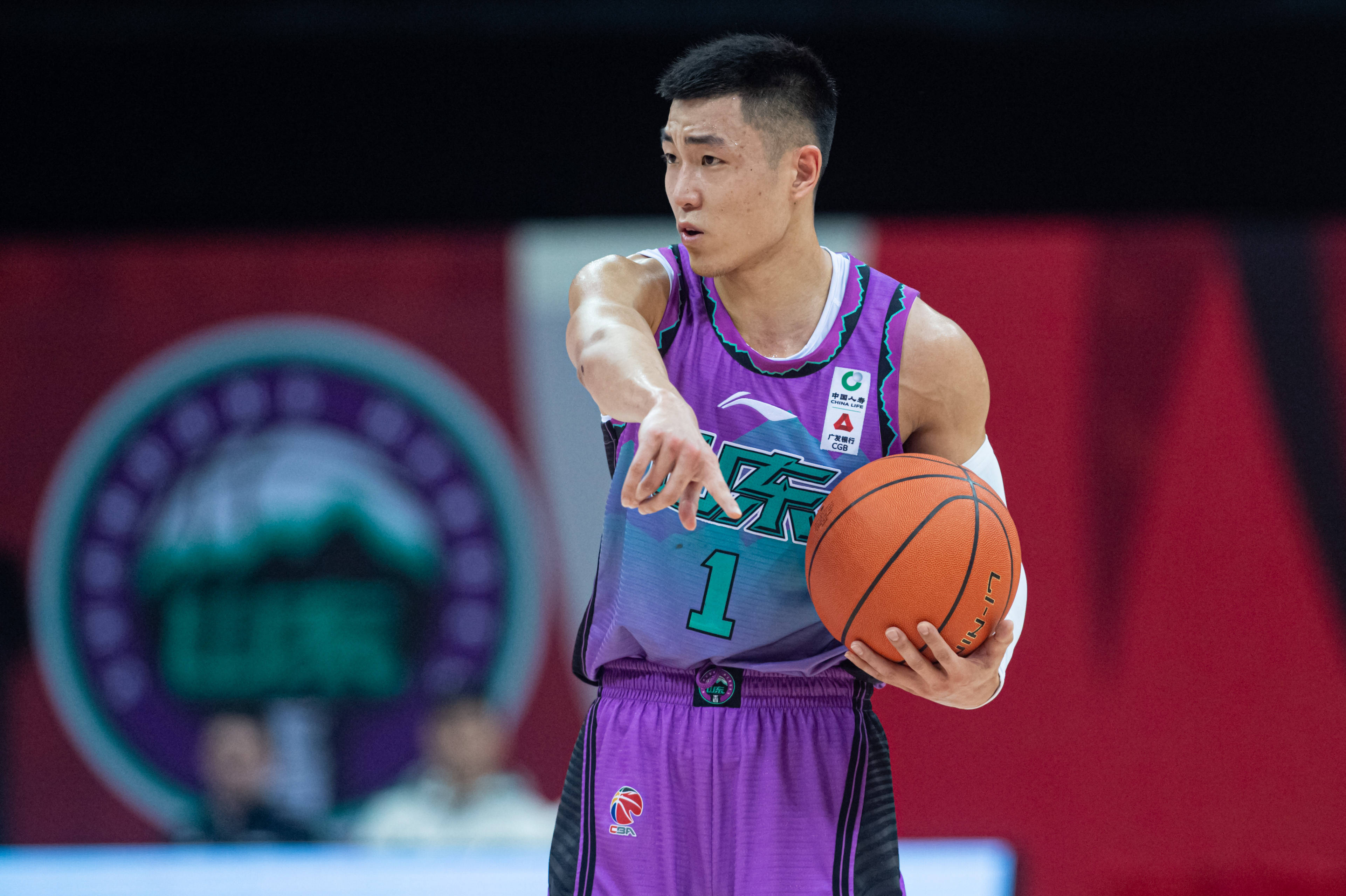 亚冠今晚再迎强敌，广州队单刀错失，主帅态度——气氛紧张，心理建设被强调的简单介绍九游体育下载