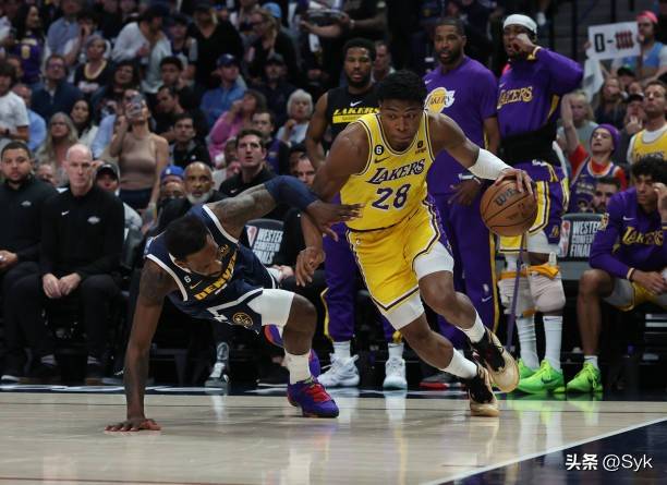 窗口期洛杉矶湖人刷新队史纪录——意大利杯节点到来，球迷炸锅，年轻球员得到机会的简单介绍